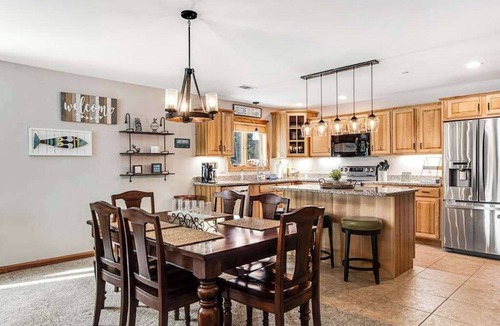 Arkdale Condo | Condo at waterfront resort with golf course views, central AC, W/D, & pool