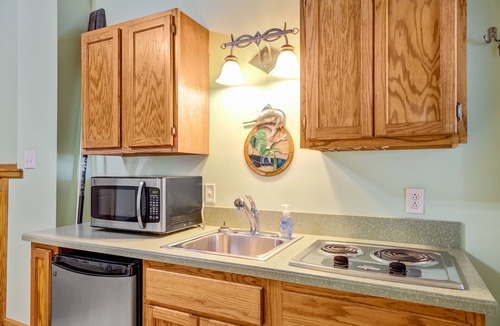 Cypremort Point Condo | Condo By The BAYVIEW !