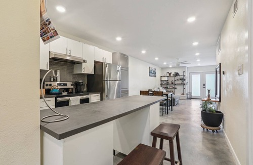 North Loop Condo | Condo by the Domain and Downtown with Pool, Luxe Beds, Stocked Kitchen, Dog Park & Covered Patio