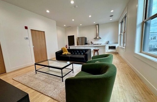 Marion Condo | Condo C - Gallery Suites Downtown Marion