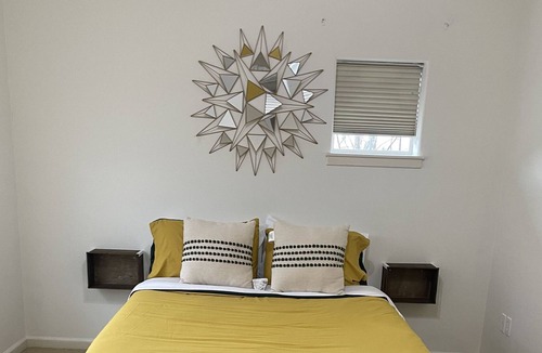 Five Oaks Condo | Condo close to Nike and Intel