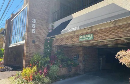 Downtown Condo | Condo downtown Lexington!
