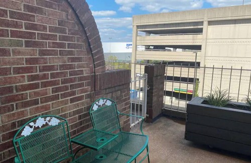 Downtown Condo | Condo downtown Lexington!