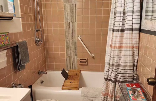 Jackson Condo | Condo Guest Stay