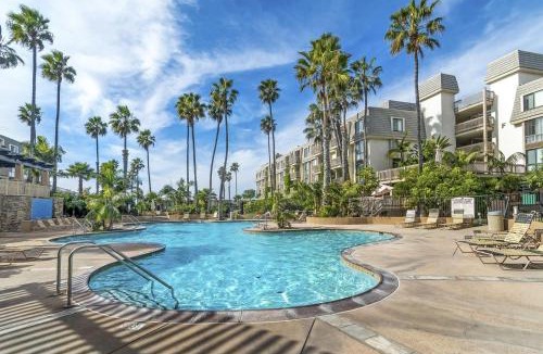 Townsite House | Condo in Beachfront Resort B-212