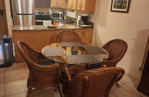 Nawiliwili Condo | Condo in Lihue, steps to Nawiliwili Harbor and Nawiliwili Bay