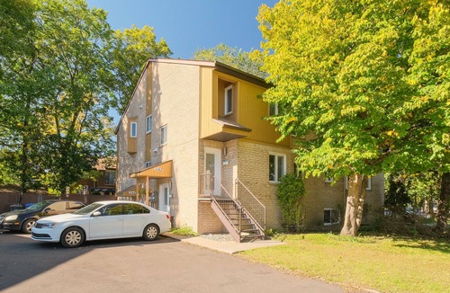 Longueuil Apartment | Condo Moderne 2 Chambres 15min du Centre Ville