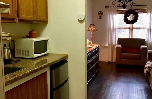 Bay Front To La Porte Apartment | Condo near Kemah Boardwalk