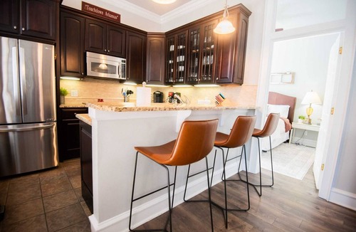 Fayetteville Condo | Condo Off Dickson - Walk to Dickson