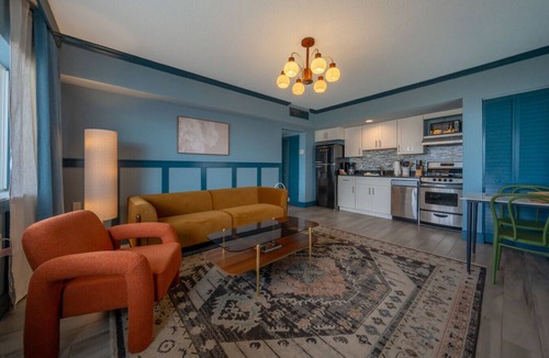 Belleair Beach Condo | Condo On The Beach - Heated Pool - Self Check-in