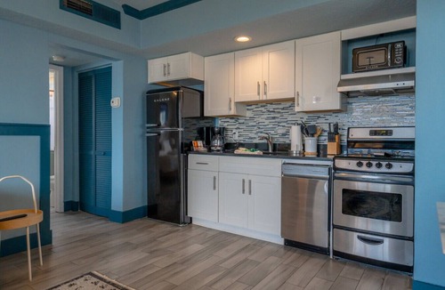 Belleair Beach Condo | Condo On The Beach - Heated Pool - Self Check-in