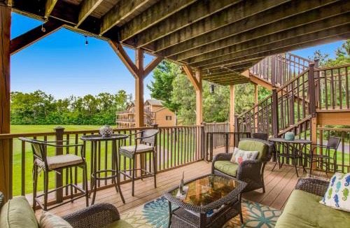 Arkdale Apartment | Condo On the Green