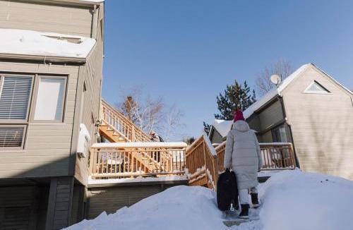 Mont-Tremblant Apartment | Condo Resort - Gondola 4 min walk -Terrace