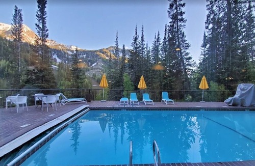 Salt Lake Mountain Resorts House | Condo RIGHT on the Snowbird Slopes
