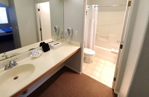 Oceano Condo | Condo-Signature-Private Bathroom-4