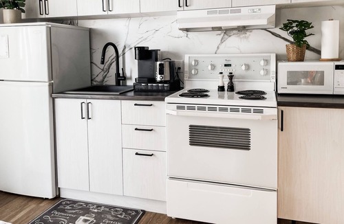 Magog Apartment | Condo sur le Memphrémagog Avec Piscine et spa