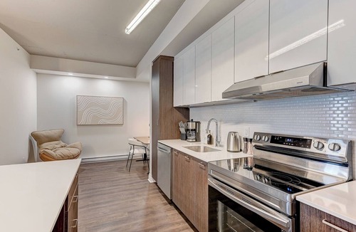 Saint-Laurent Apartment | Condo Thimens - Ville St-Laurent