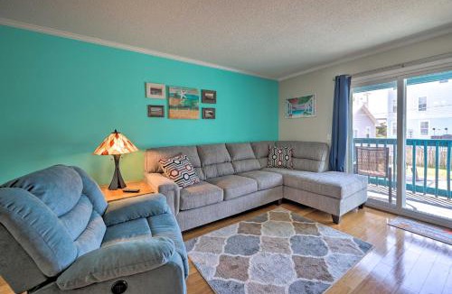 North Carolina Coast House | Condo w/Balcony & Pool: Walk to 2 Beach Accesses!