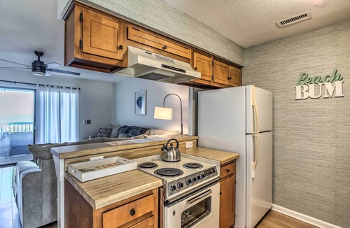 North Carolina Coast Apartment | Condo w/Pool Access - Walk to Beach!