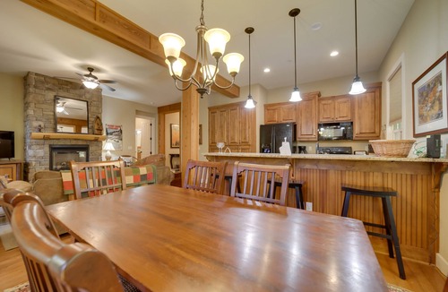Bear Lake Reserve Condo | Condo w/Pool & Beach Access in Bear Lake Reserve!
