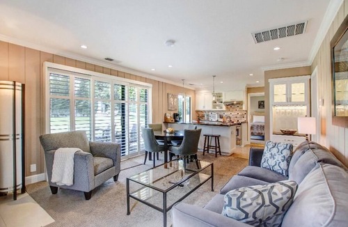 Napa Condo | Condo w/Shared Pool and View of Driving Range