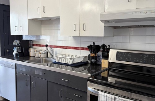 Desjardins Apartment | Condo with beautiful view of the Château Frontenac.