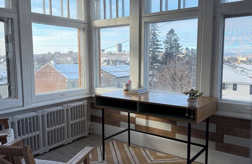 Desjardins Apartment | Condo with beautiful view of the Château Frontenac.