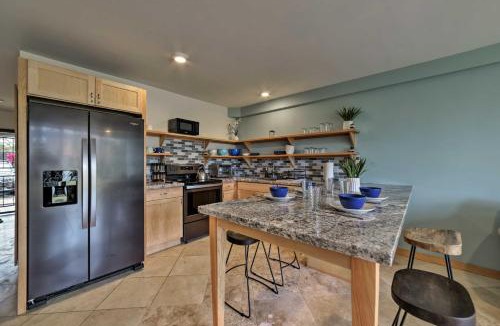 Kuau Apartment | Condo with Lanai at Beginning of Road to Hana!