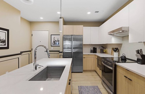 Downtown Nashville Condo | Condo with Pool, Balcony + Garage, Walk to Downtown Broadway