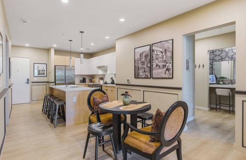 Downtown Nashville Condo | Condo with Pool, Balcony + Garage, Walk to Downtown Broadway