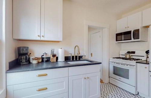 Albuquerque Apartment | Condo with yard | Near downtown|Pet Friendly