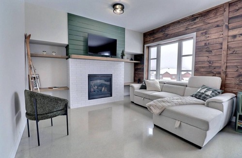 Saint-David-de-Falardeau Apartment | Condos Monts-Valin - 27, rue du Sommet (Valinouët)