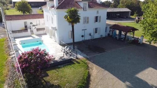 Doazit House | Condrine