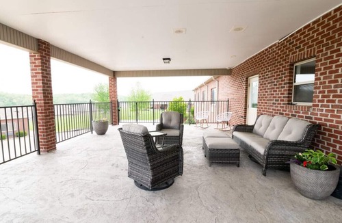 Jefferson City Apartment | Conestoga Quarters - Studio Apartment