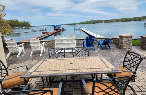 Geneseo House | Conesus lake waterfront house