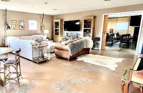 Brandon House | Conference Center @Spring Lakes Ranch