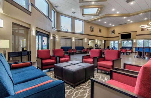 Greenwich Hotel | Conference Inn & Suites Wichita