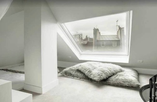 Les Halles Hotel | Confidential Room 1, a stone's throw from the Louvre
