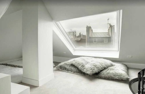 Les Halles Hotel | Confidential Room 1, a stone's throw from the Louvre