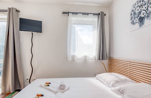 Grand Lyon Apartment | Confluence - Superb pied à terre with private parking
