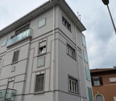 Pedrinate Apartment | Confort Apartment Chiasso