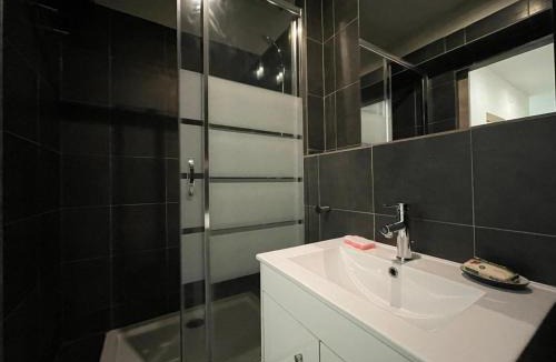 Fontainebleau Apartment | Confort & gare - Exterieur - Parking