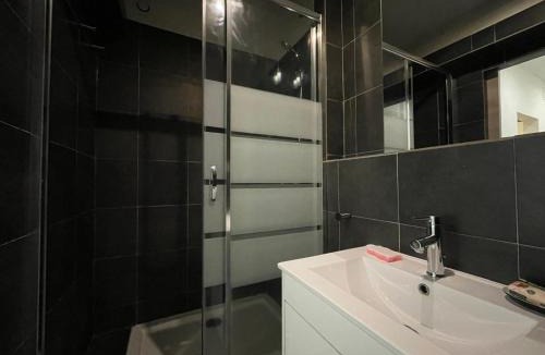 Fontainebleau Apartment | Confort & gare - Exterieur - Parking