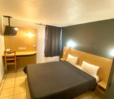 Montgeron Hotel | Confort Hôtel