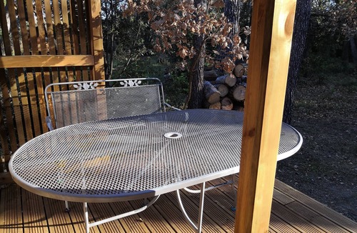 Chateauneuf-de-Gadagne Cottage | Confortable Cottage Dans les Bois