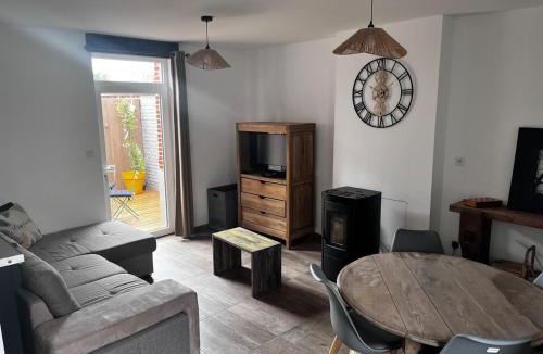 Les Rues-des-Vignes House | Confortable Maison