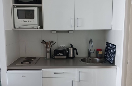 Villeneuve Loubet Beach Apartment | Confortable Marina Baie des Anges Studio with beautifull view