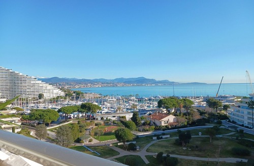 Villeneuve Loubet Beach Apartment | Confortable Marina Baie des Anges Studio with beautifull view