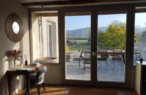 Noyers-sur-Serein House | confortable maison familiale à l'entrée du village médiéval