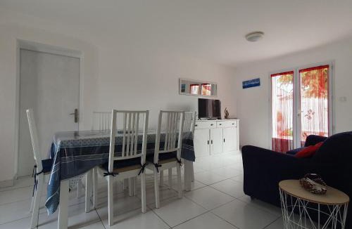 La Faute-sur-Mer House | Confortable villa 6 pers, proche plage et centre - FR-1-476-36
